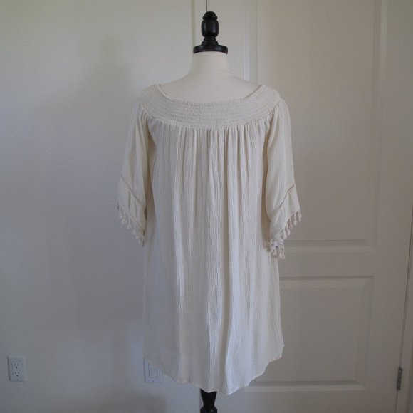 XHILARATION Off Shoulder Cream Dress NWT - Picture 9 of 14